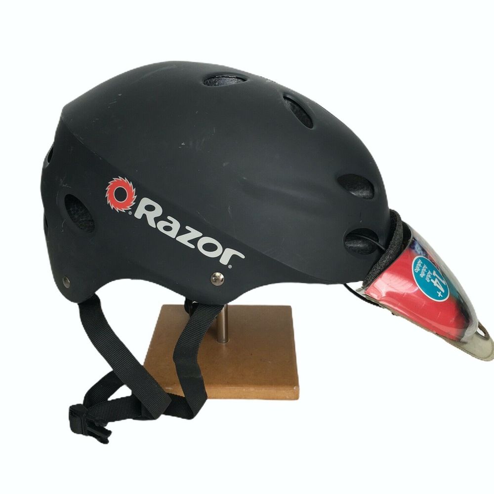 Razor Helmet Adult Sport Helmet Item V17